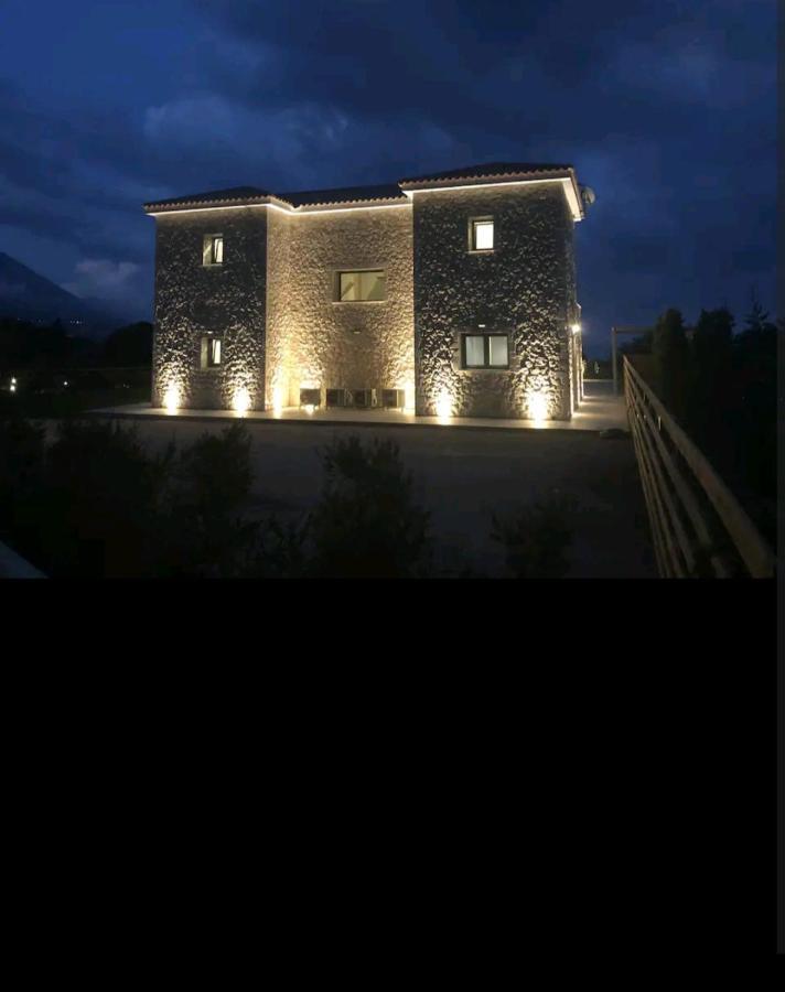 Kefalonia Stone Villas - Villa Petros Kefalonica トラペザキ エクステリア 写真