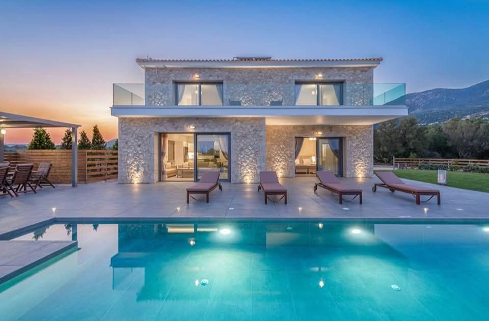 Kefalonia Stone Villas - Villa Petros Kefalonica トラペザキ エクステリア 写真