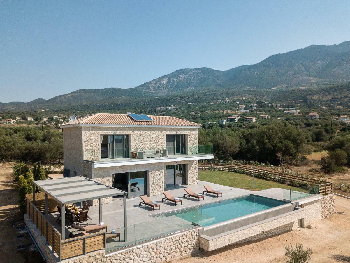 Kefalonia Stone Villas - Villa Petros Kefalonica トラペザキ エクステリア 写真