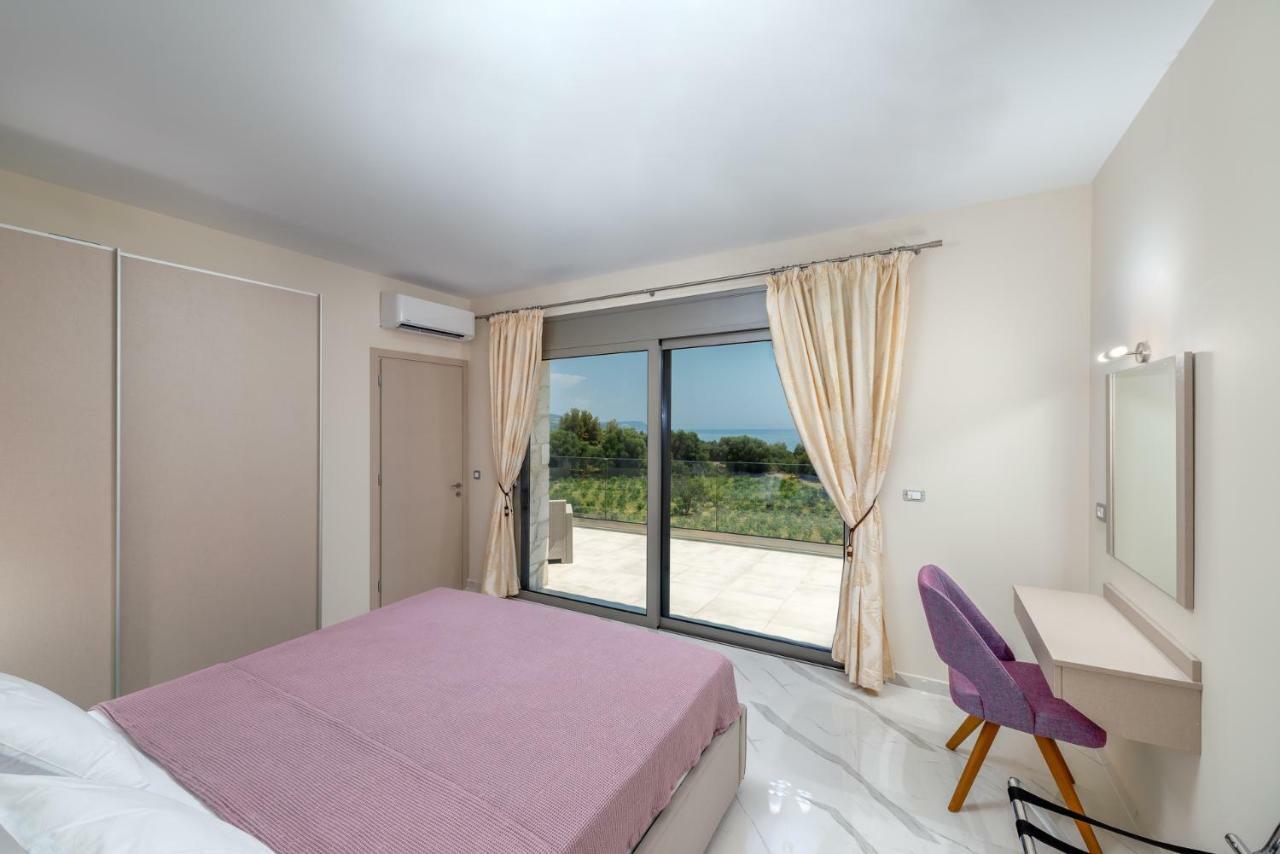 Kefalonia Stone Villas - Villa Petros Kefalonica トラペザキ エクステリア 写真