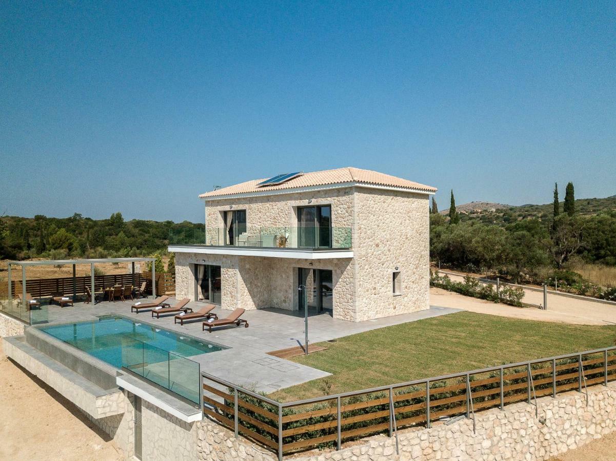 Kefalonia Stone Villas - Villa Petros Kefalonica トラペザキ エクステリア 写真